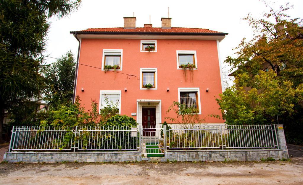 מריבור Guest House Pikapolonca מראה חיצוני תמונה