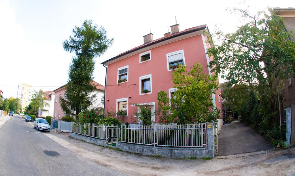 מריבור Guest House Pikapolonca מראה חיצוני תמונה